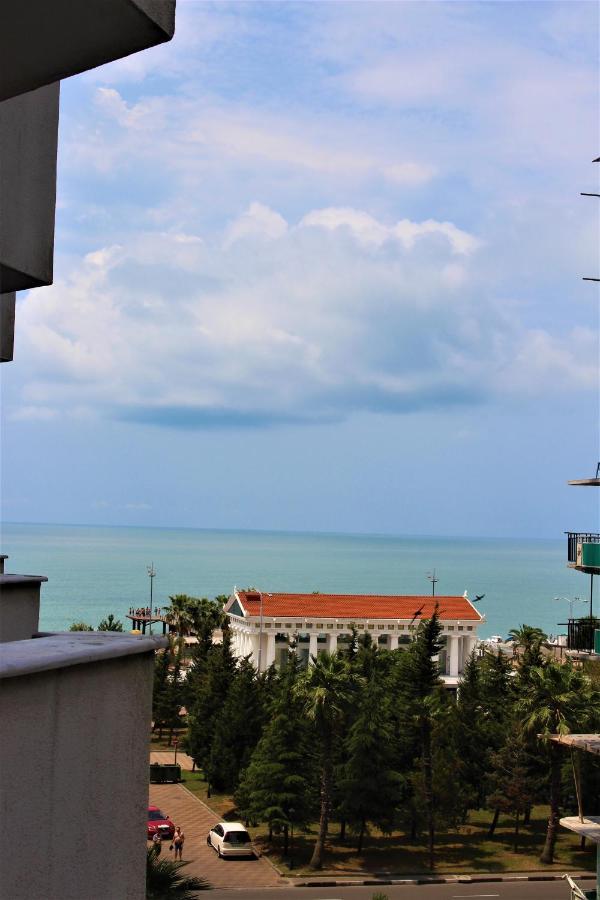 Orbi Lux Apartment บาทูมิ ภายนอก รูปภาพ