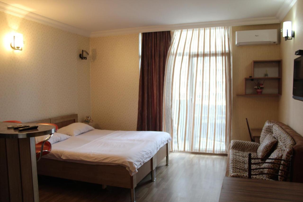 Orbi Lux Apartment บาทูมิ ภายนอก รูปภาพ