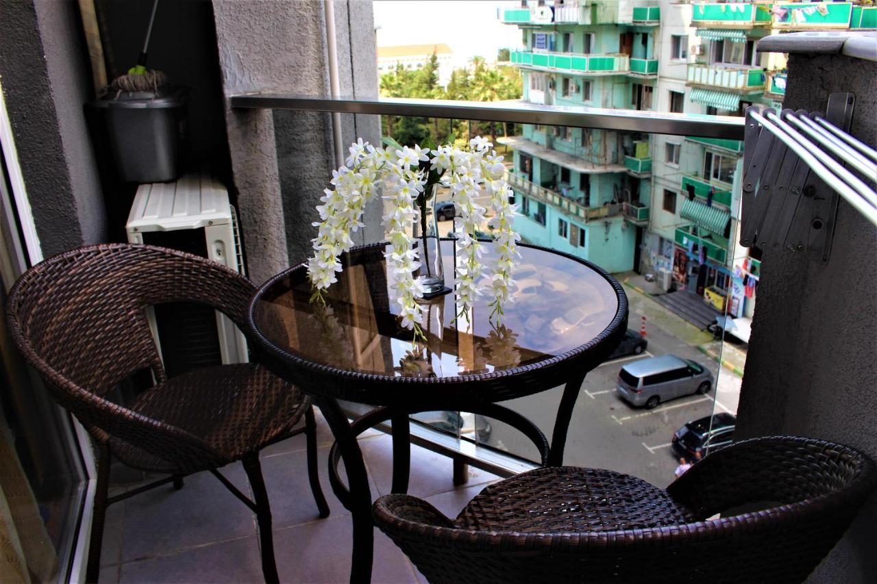 Orbi Lux Apartment บาทูมิ ภายนอก รูปภาพ