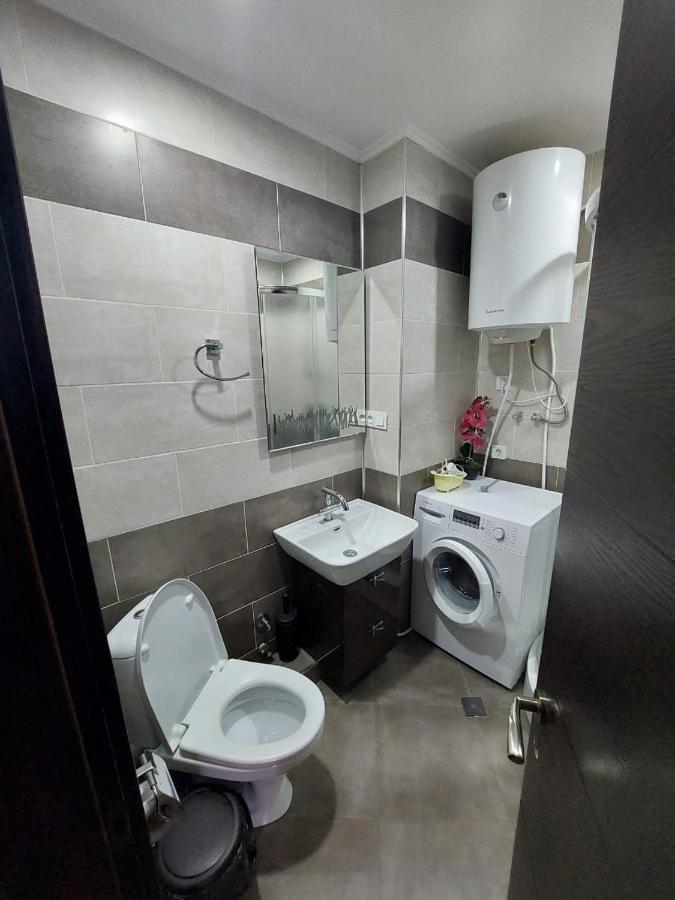 Orbi Lux Apartment บาทูมิ ภายนอก รูปภาพ